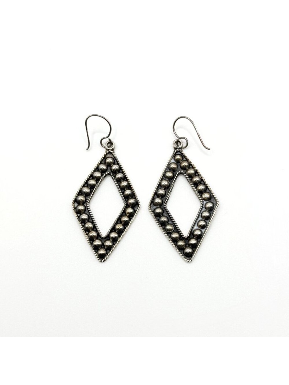 925 Sterling Silver Diamond-Shaped Dangle Earrings With Beaded Design